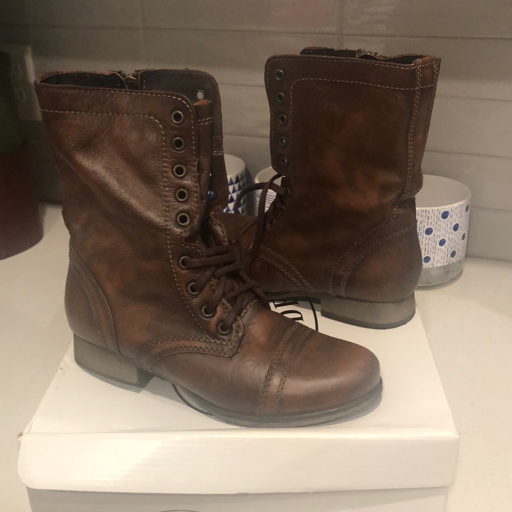 NWT Steve Madden Troopa Brown leather boots